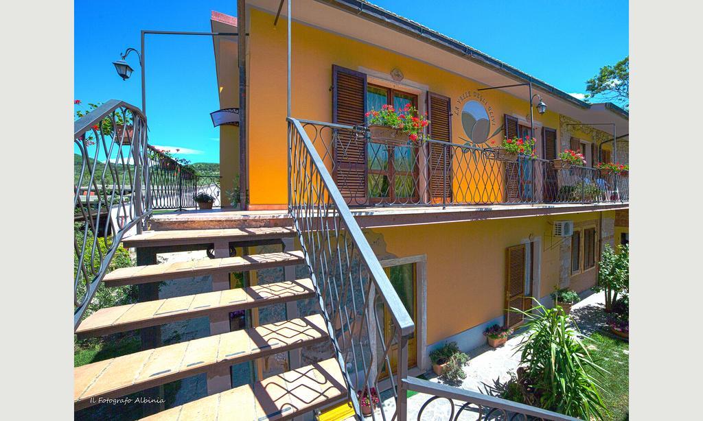 Agriturismo La Valle Degli Ulivi Semproniano Exterior photo